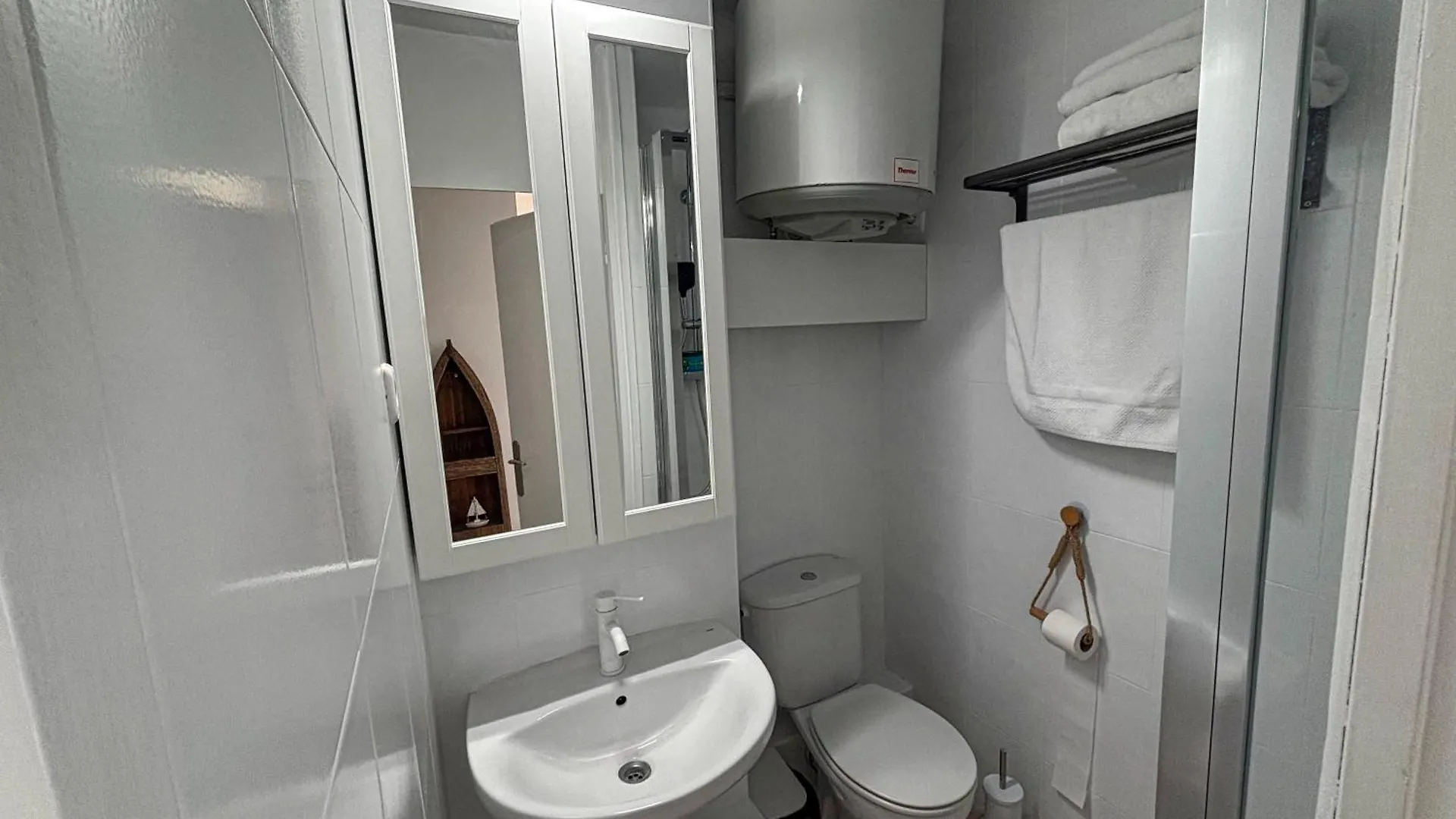 Apartamento A Primera Linea De Mar En Playa De Aro Platja d'Aro 0*,  Spain
