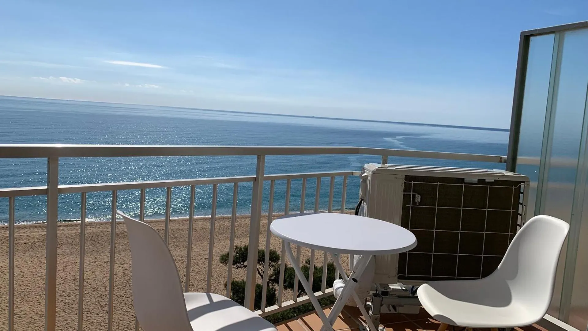 Apartamento A Primera Linea De Mar En Playa De Aro Platja d'Aro 0*,